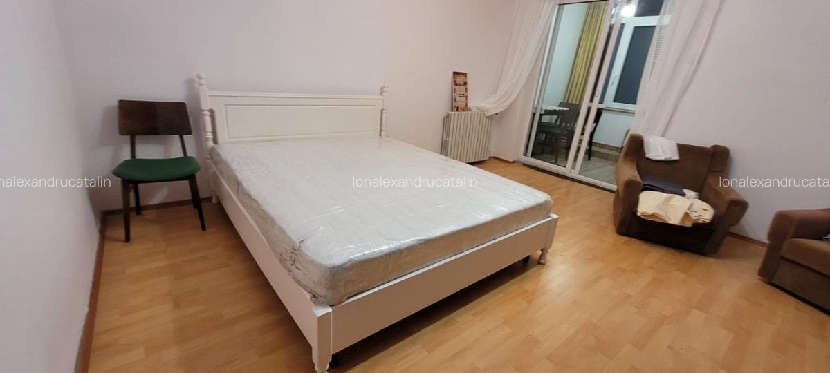 City Park Mall - Garsoniera decomandata mobilata-utilata termen lung, gaze - 2