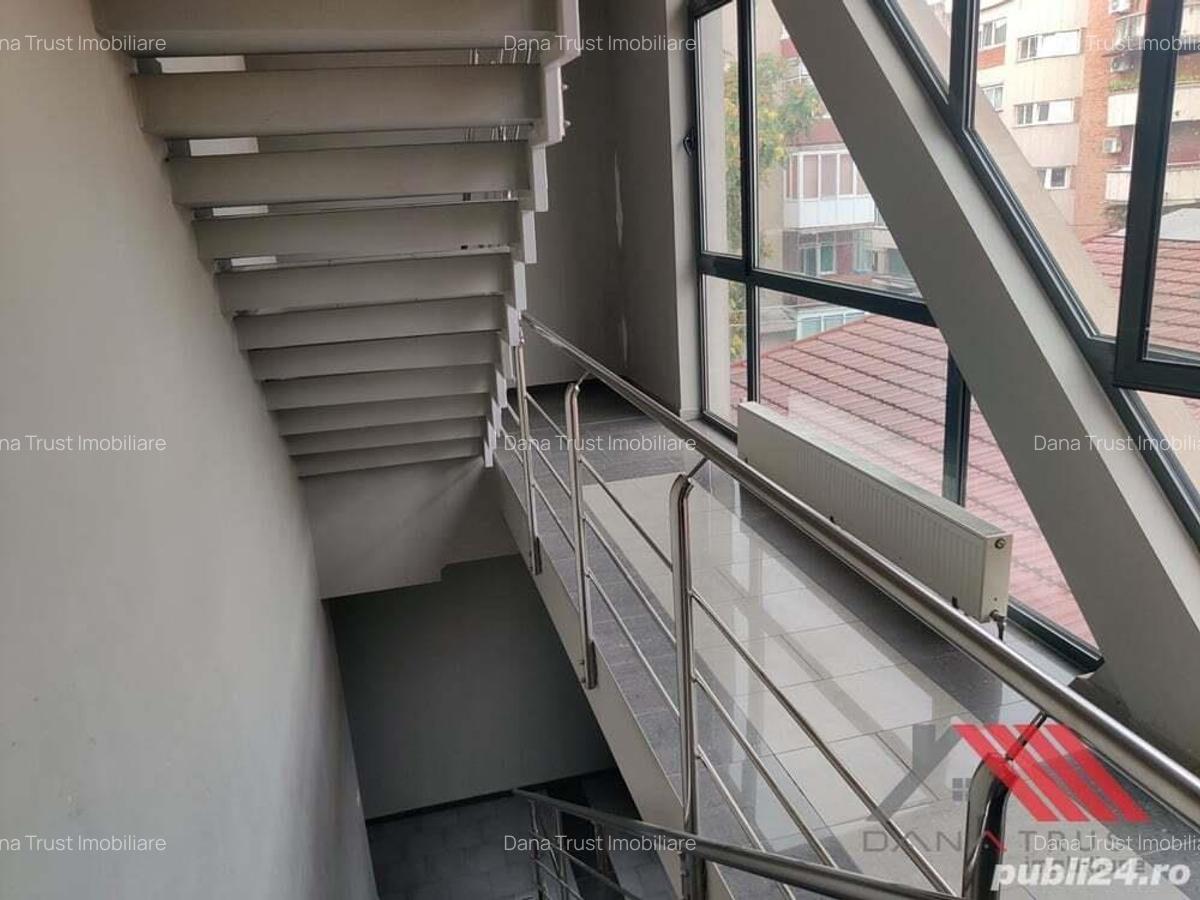 Complexul Srudentesc - Garsoniera 19 mp - 230 euro - 2