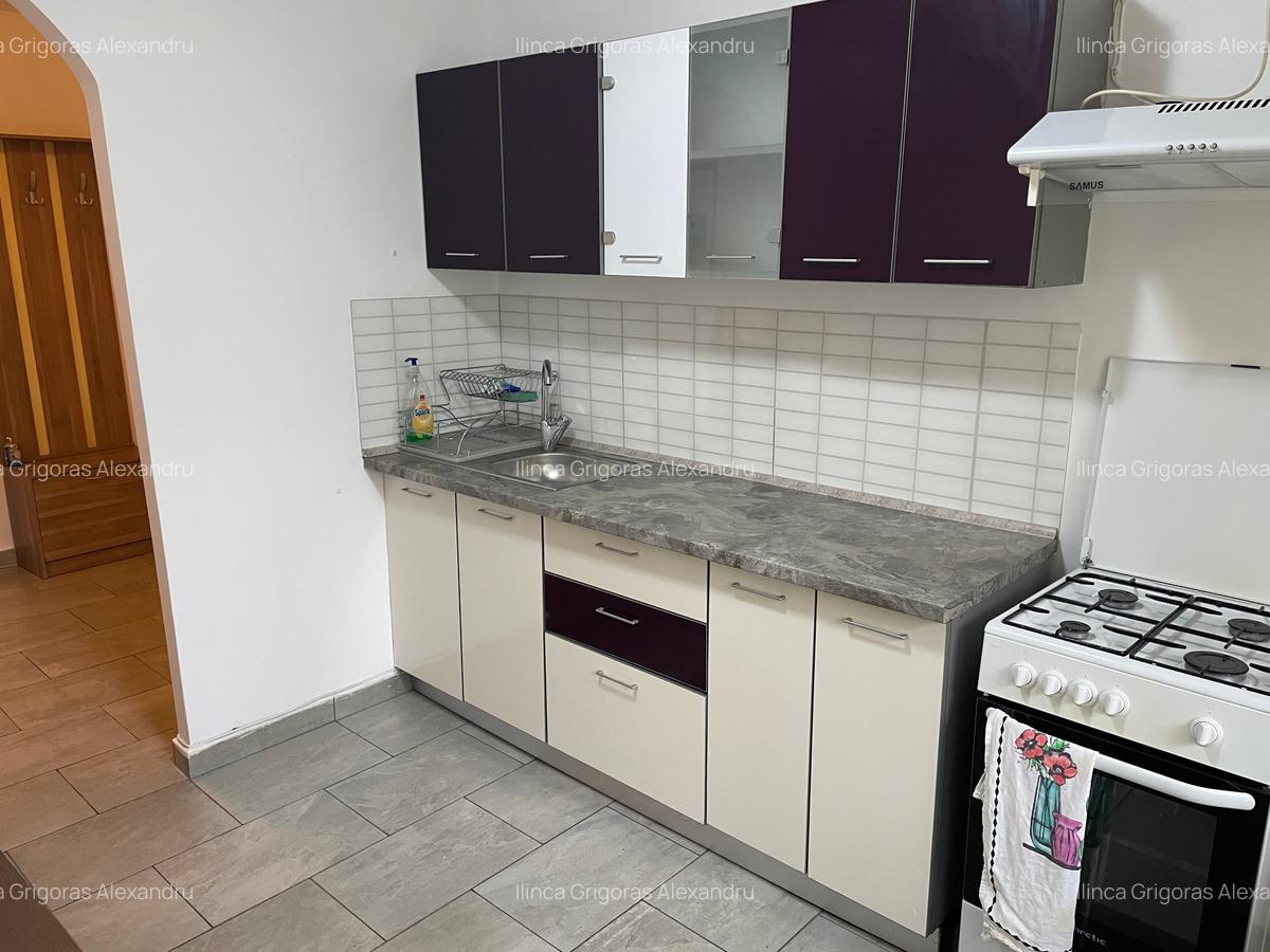 Apartament cu 2 camere semidecomandat, mobilat în 13 Septembrie - 9