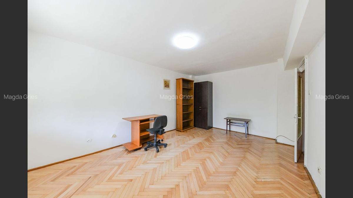 Apartament 2 camere, decomandat | Terasa | Semicentral | Parcare - 2