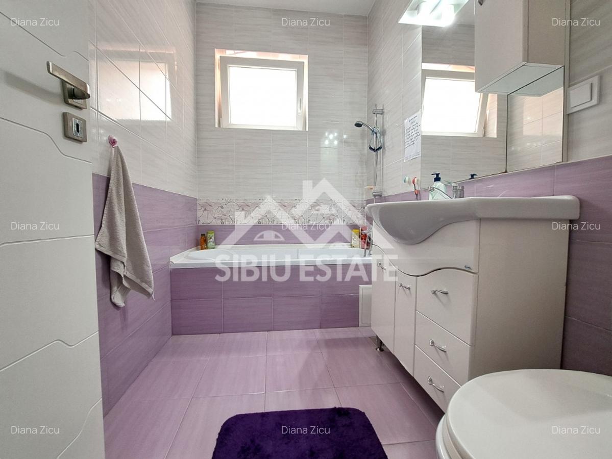 Apartament 3 camere 2 bai, Selimbar Brana  2 parcari - 9