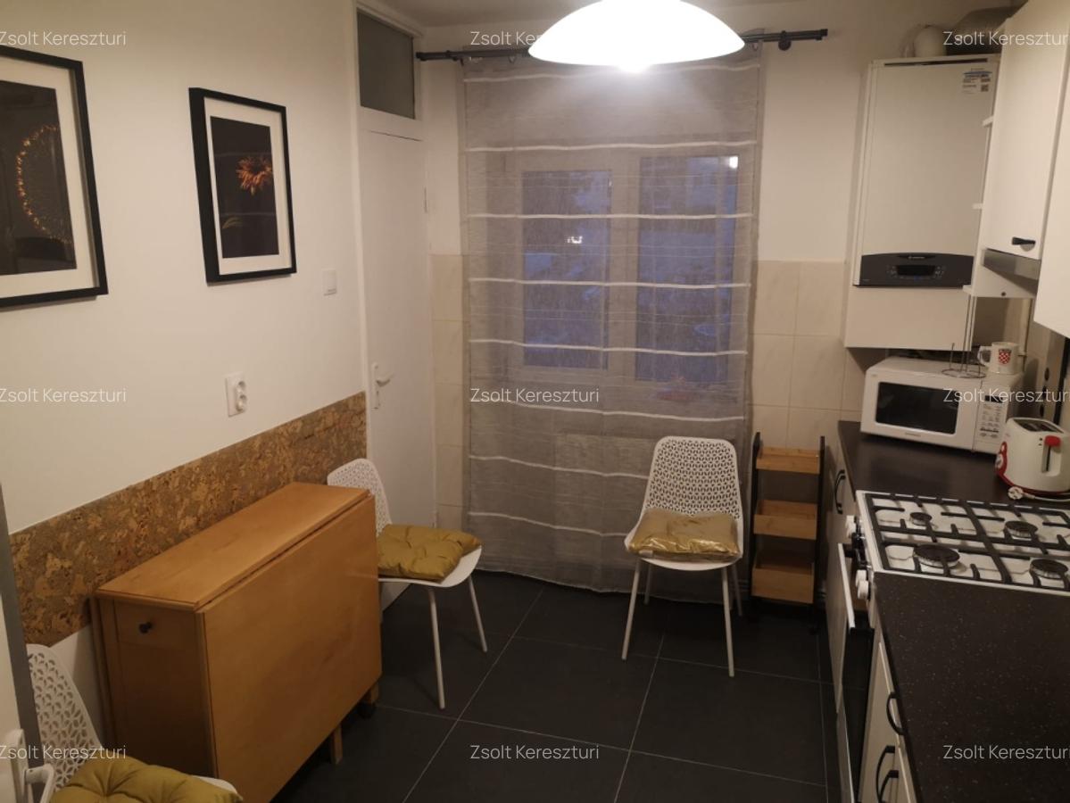Apartament 2 camere, decomandat,  Zorilor - 2