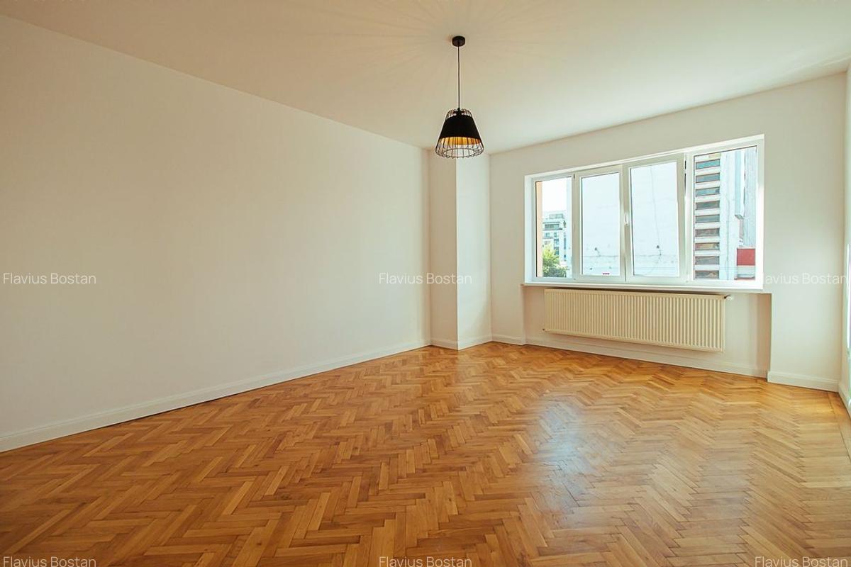 Exclusivitate - Zona Tribunalului , Sf. Constantin, spațiu stradal - 1