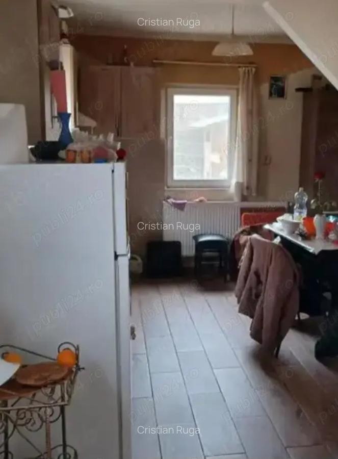 Casa ingrijita de vanzare - 3 Casa ingrijita de vanzare - 3