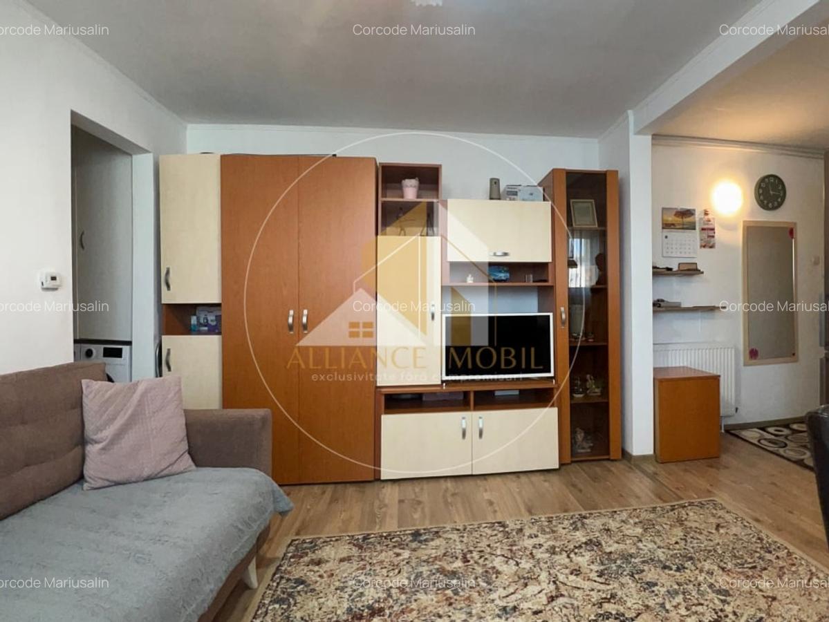 Apartament  2  camere semidecomandat - complet mobilat si utilat - 6