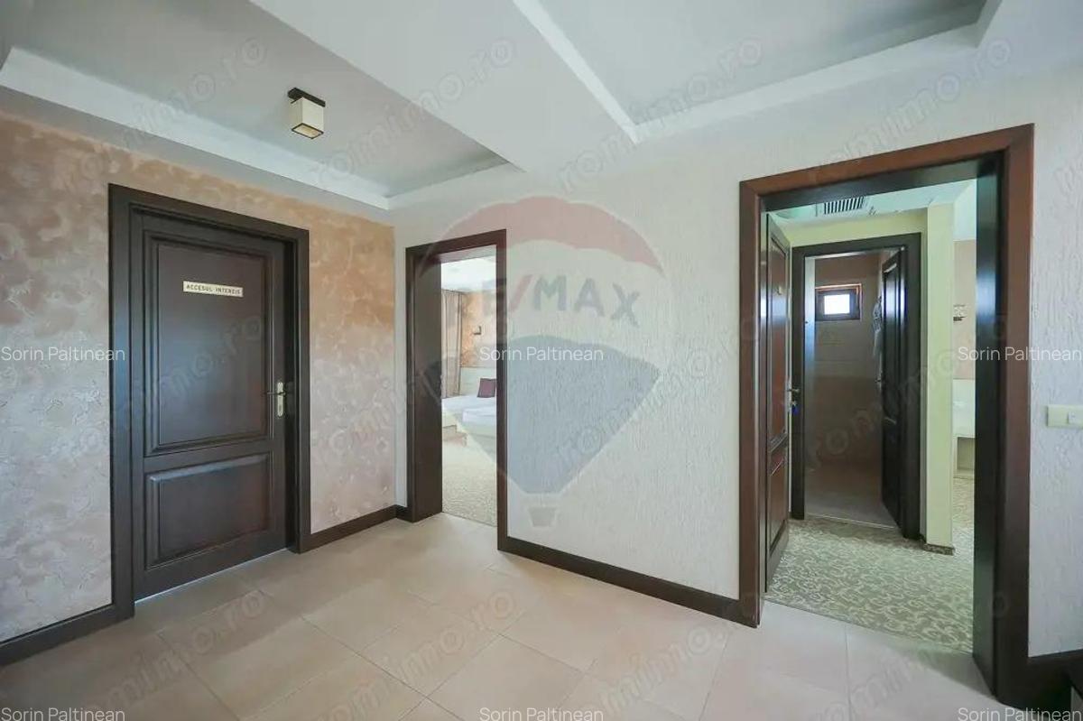 Pensiune cu piscina de vanzare in Beverly Hills , Sanmartin - 13