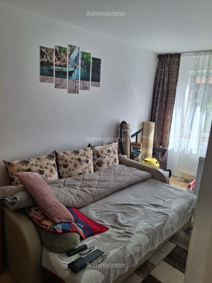 Apartament 2 camere Tractorul,decomandat,84000 Euro neg - 1