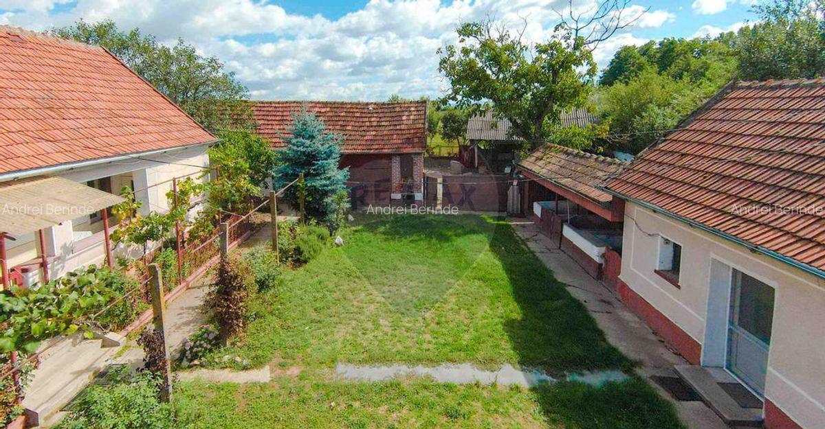 Casa cu 4 camere de vanzare ?i teren 4063 mp, in Ineu... - 8