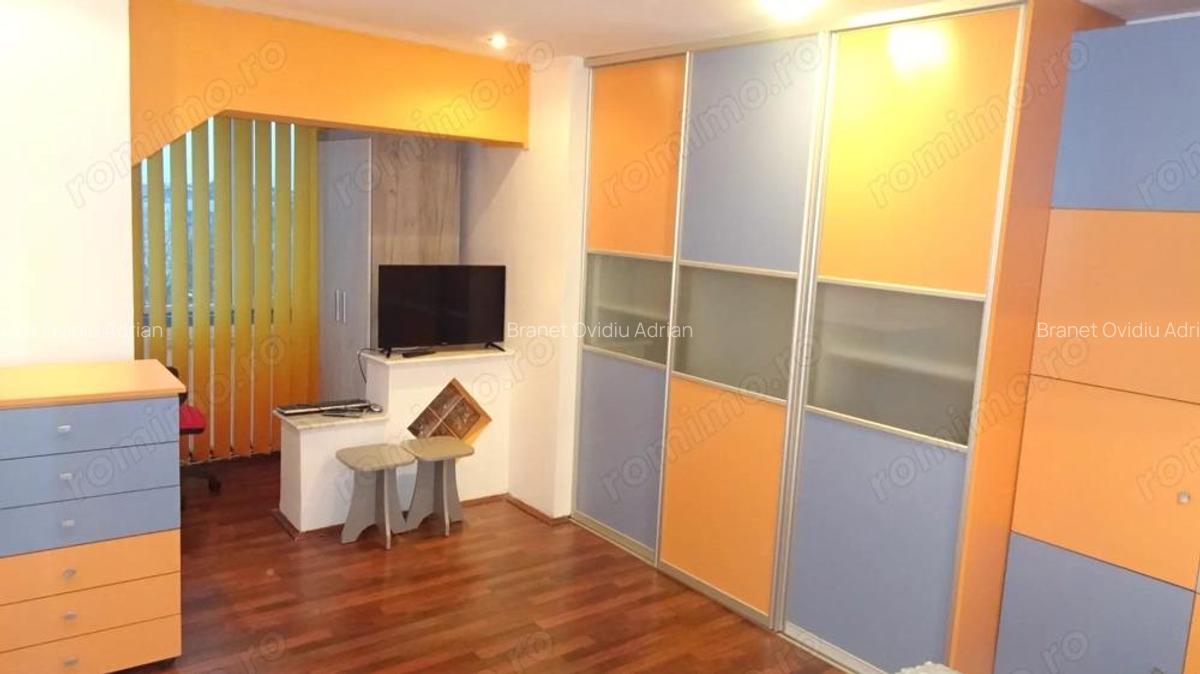 Vand apartament 2 camere in Deva, Bld. Decebal, 50 mp, decomandat, mobilat - 1