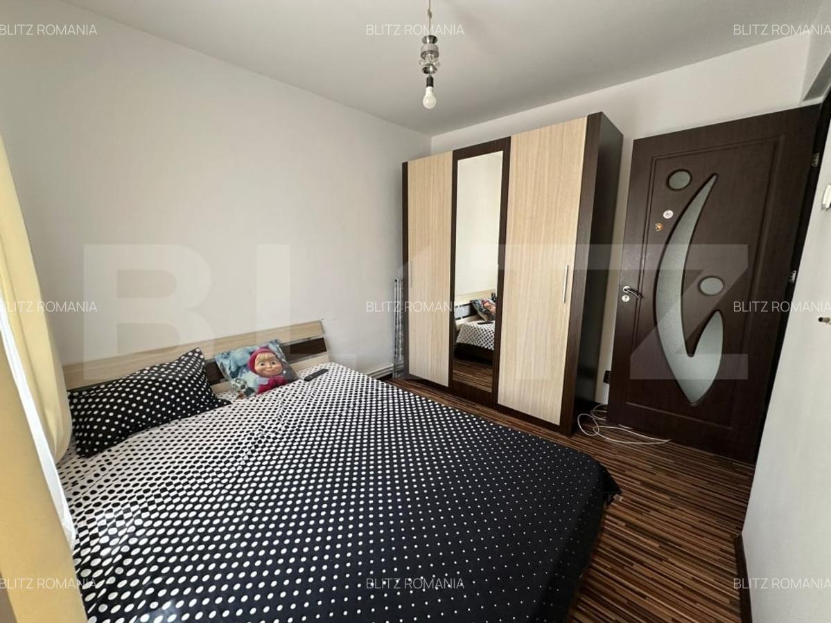 Apartament cu 3 camere, 48 mp, zona Plopilor - 2