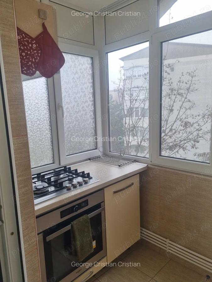 Apartament cu 2 camere, decomandat, etaj 2 4 - 2