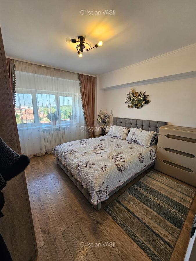 Apartament cu 3 camere decomandat în Simion Bărnuțiu - 4