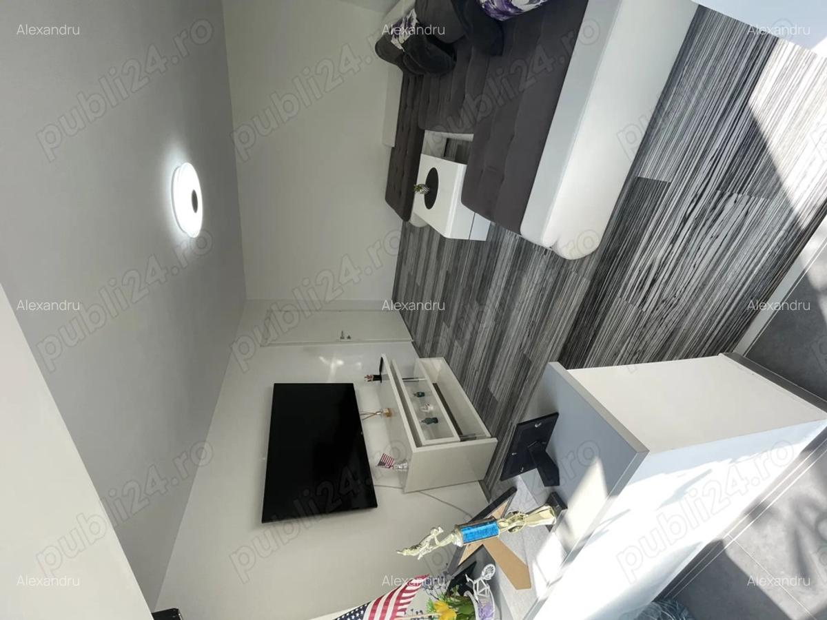 Apartament 4 camere Decomandat, 500 metrii Iulius Town! - 1