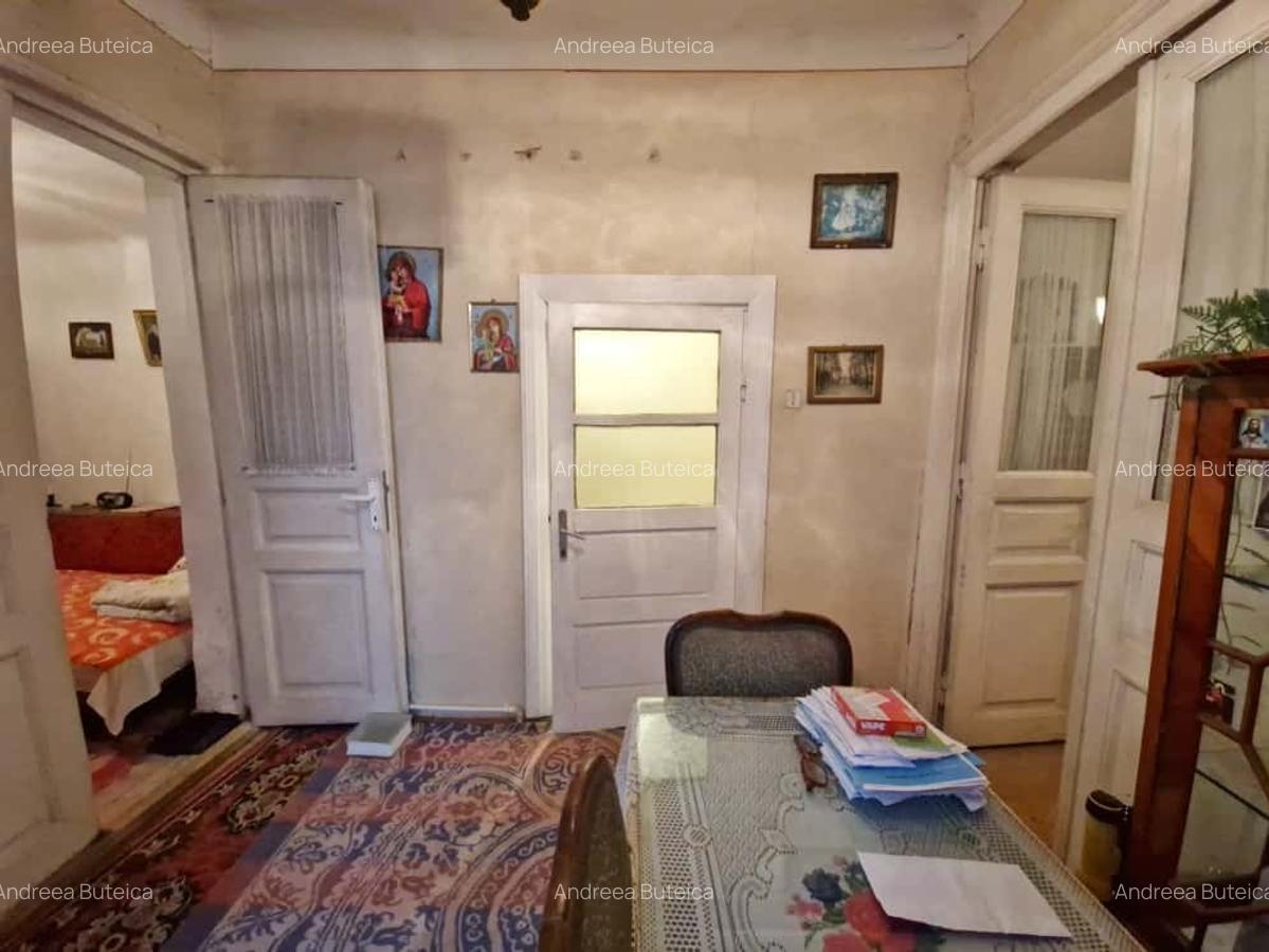 Casa cu teren in proprietate - Investitie - Metrou Piata Muncii - 7