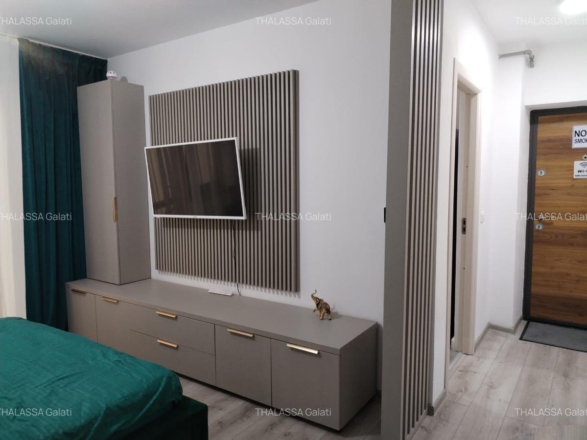 Apartament Studio cu curte proprie - Central - 3