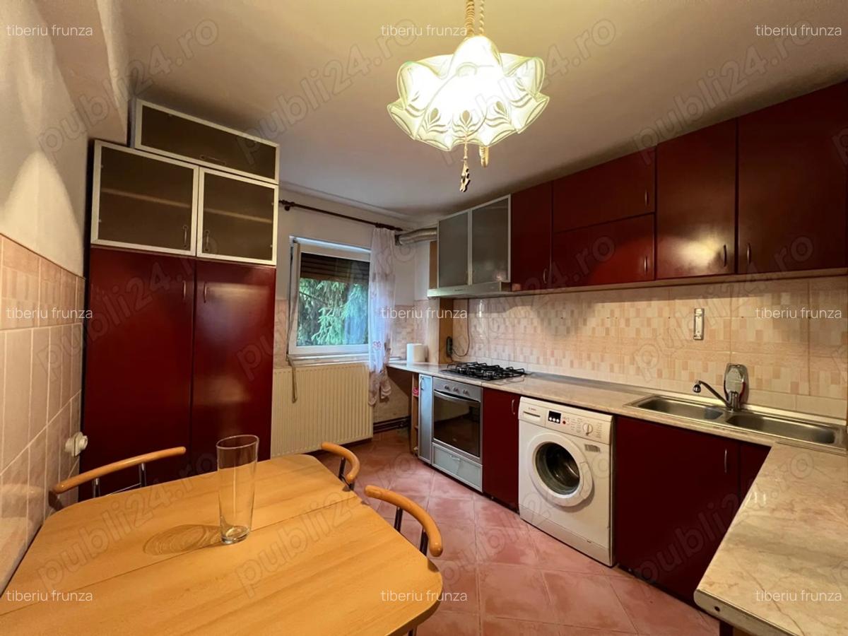 Apartament 4 camere et.2 Strada Vanatorilor - 4