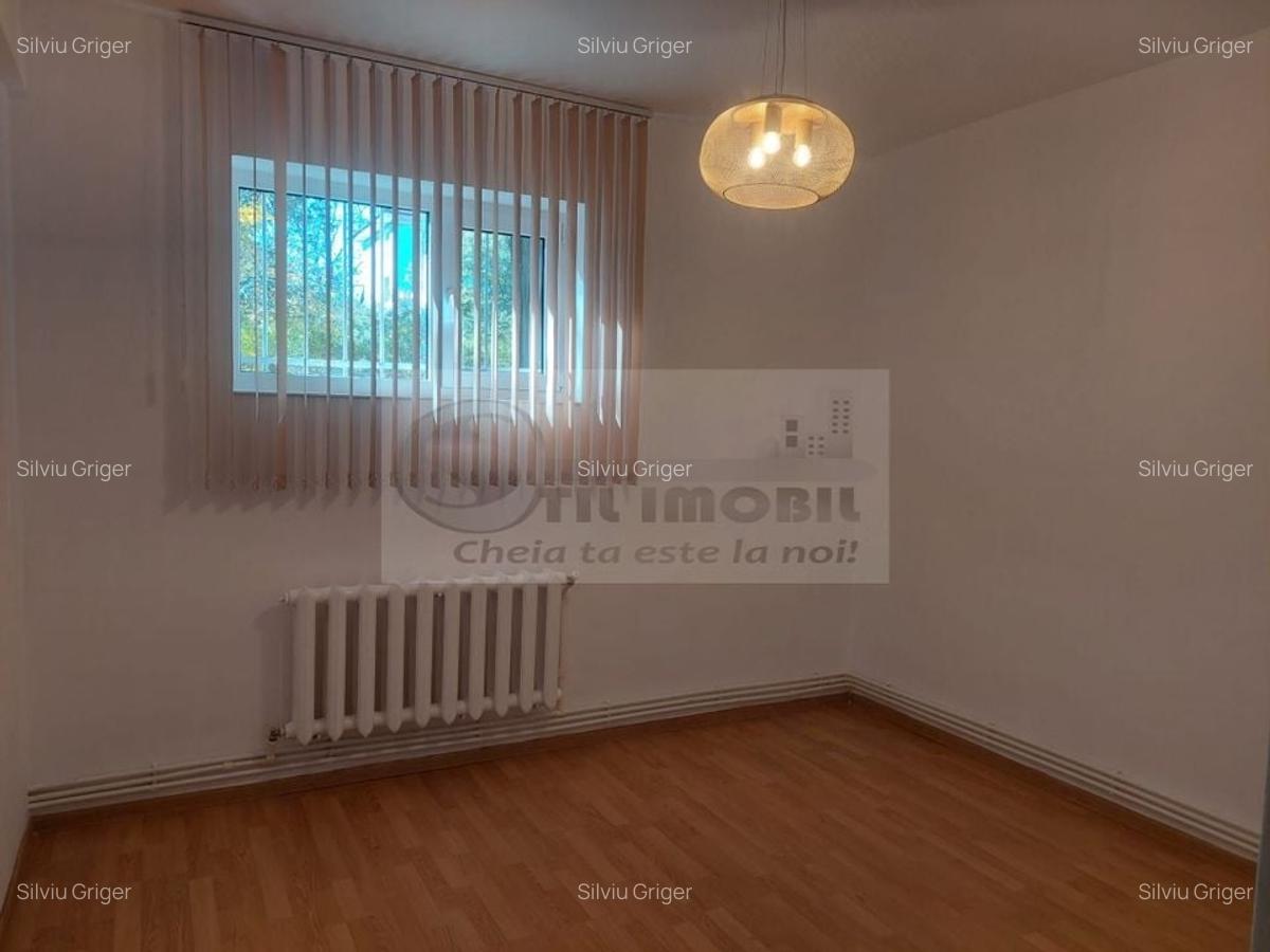 2 cam decomandat o demisol o Copou o 43 mp o 93.000 EUR negociabil - 2 2 cam decomandat o demisol o Copou o 43 mp o 93.000 EUR negociabil - 2