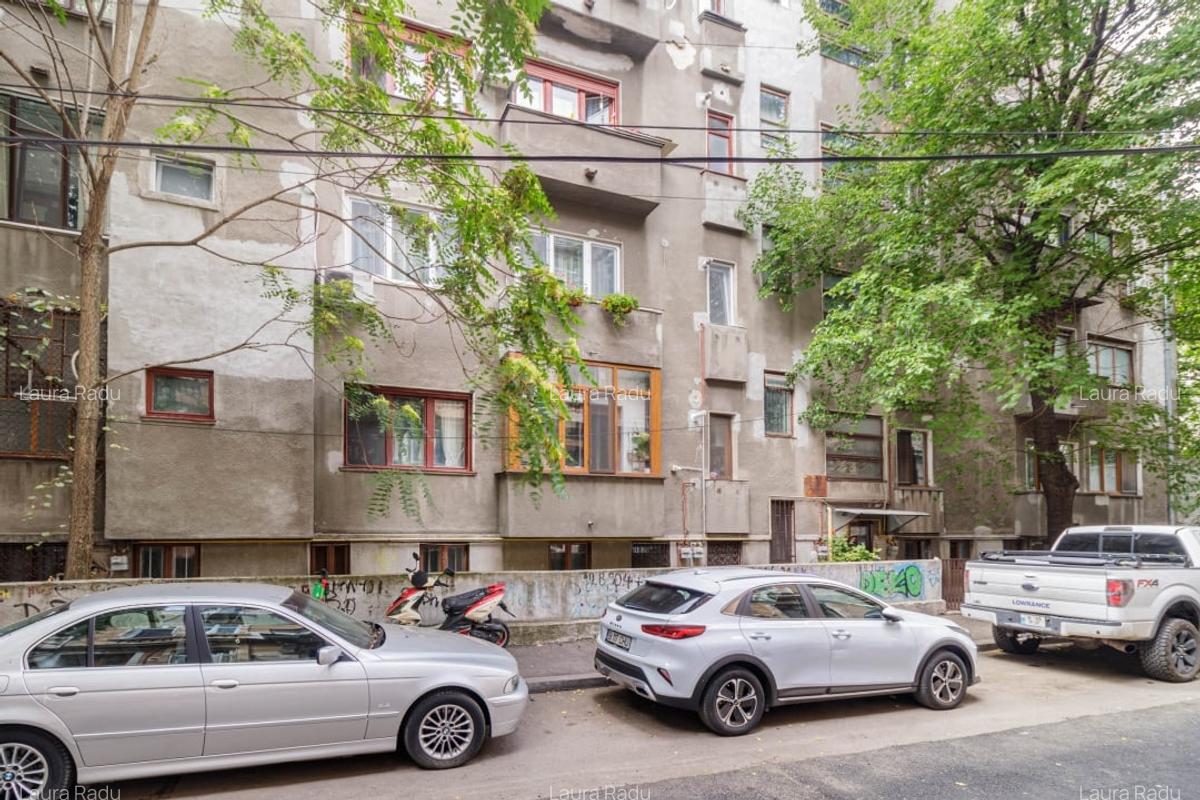 2 camere de vanzare cu potential-Calea Victoriei, parter inalt, curte interioara - 15