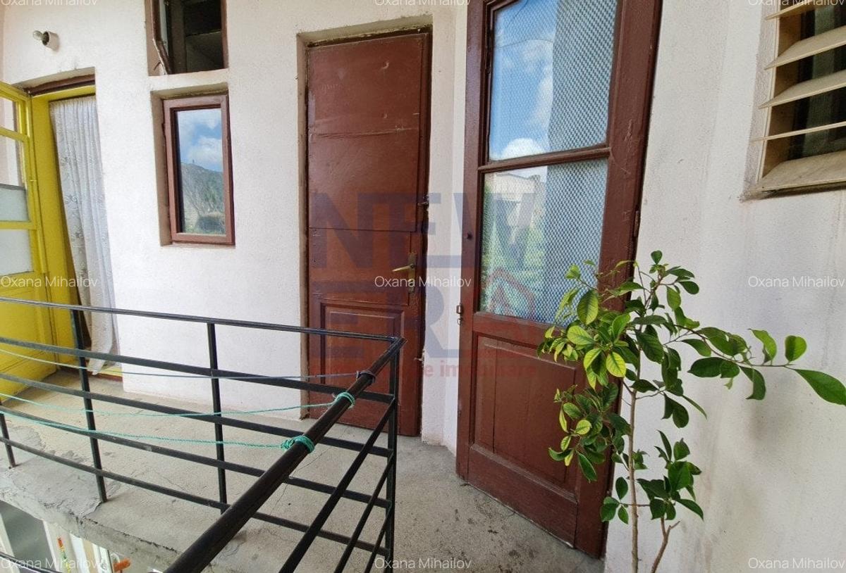 Apartament cu 4 camere semidecomandat în Universitate - 10