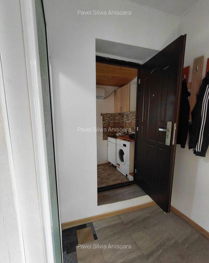 Apartament 1 camera la curte ,str. Traian - 5