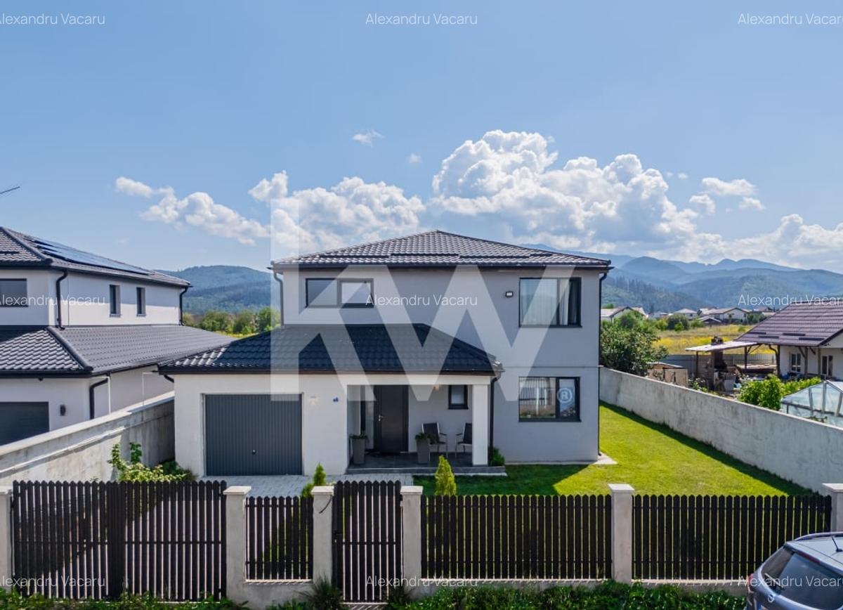 Casa moderna cu priveliste catre munti - Cristian - 1