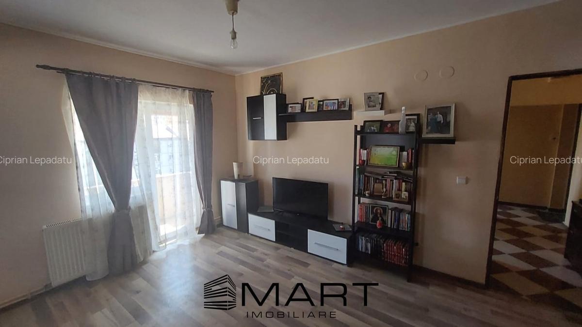 Apartament la mansarda 4 camere zona Vasile Aaron - 5