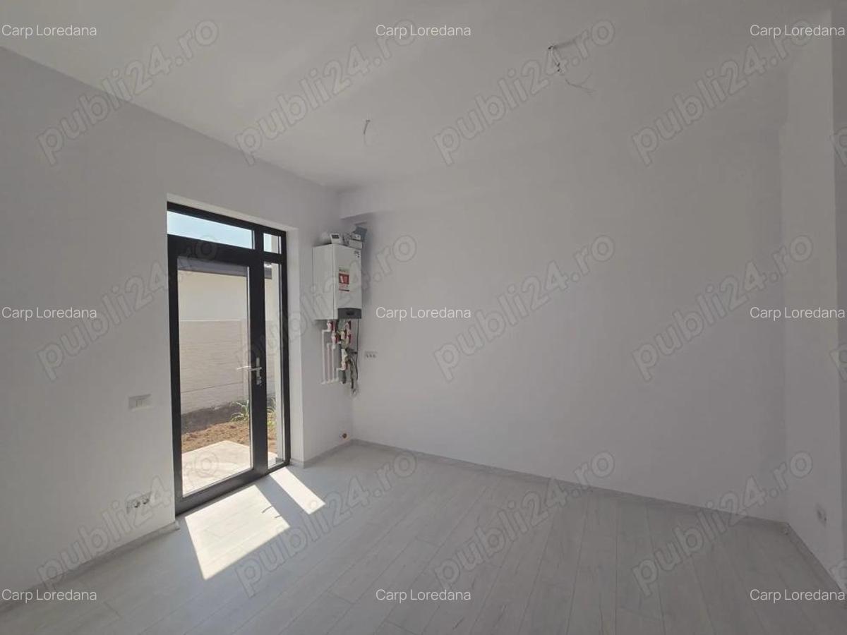 Casa individuala - 4 camere - panouri solare - gaz- curent - 5 min de STV - pod - 4