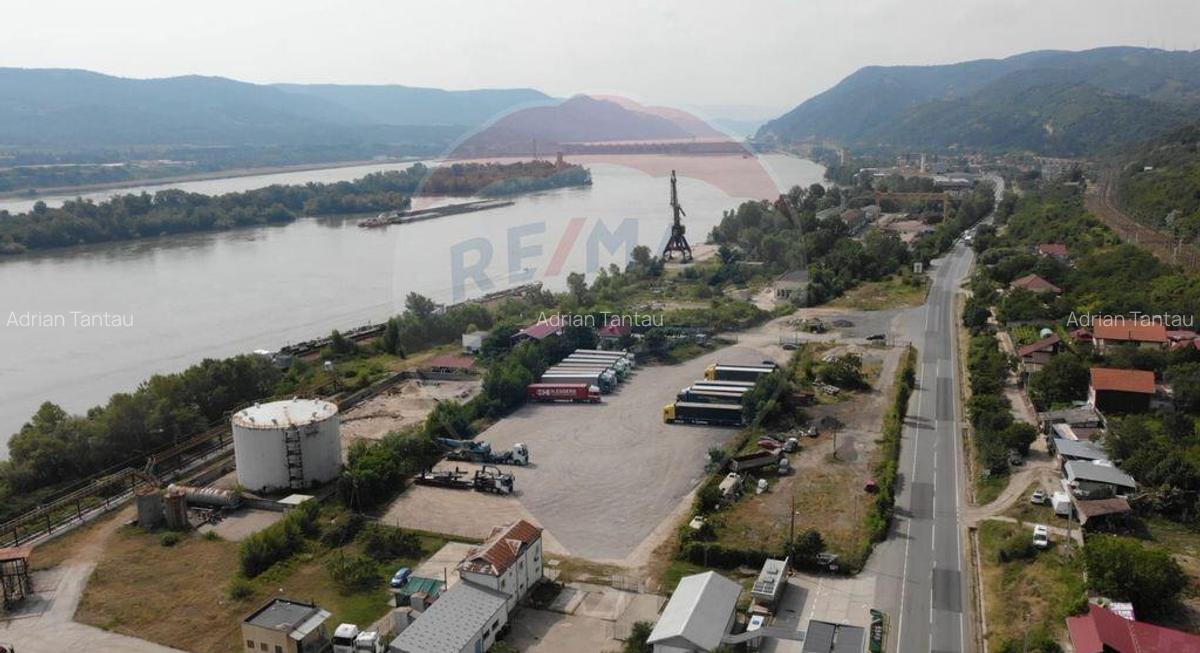 Teren comercial / industrial, de vanzare in zona Portile ... - 1