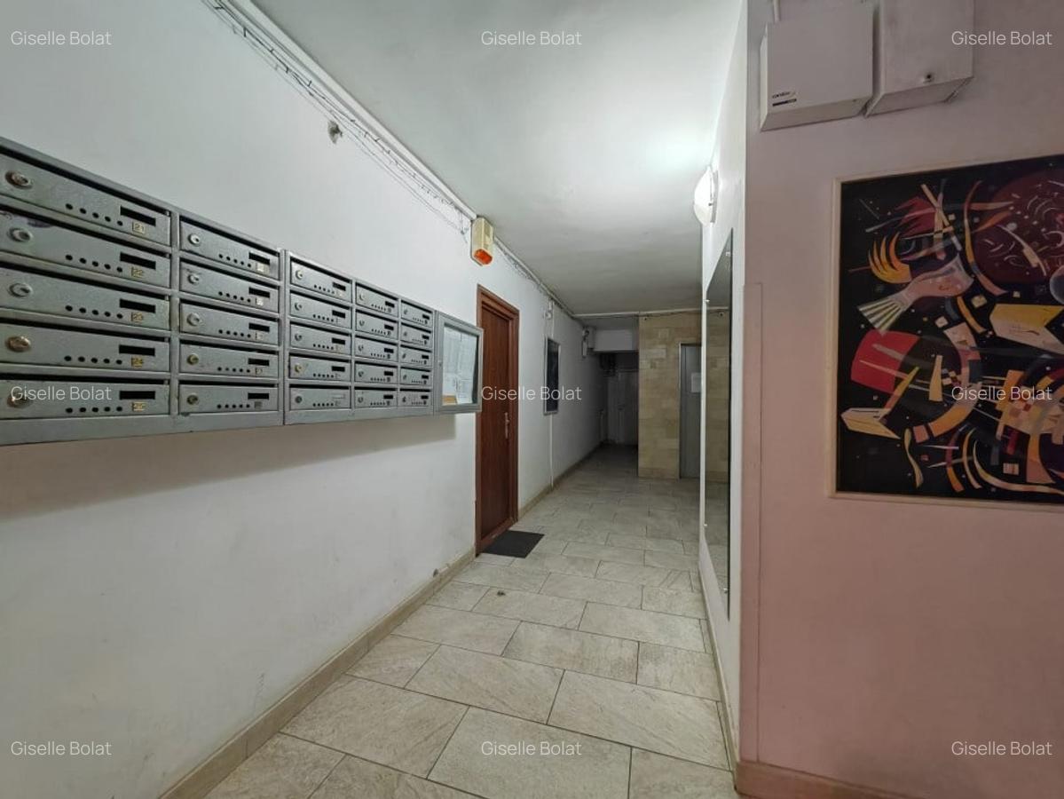 Apartament 4 camere - strada Serdarului I Piata 1 Mai - Clucerului , decomandat - 18