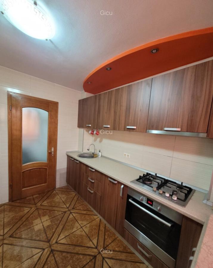 Apartament 3 camere de inchiriat pe Strada de Mijloc - 3