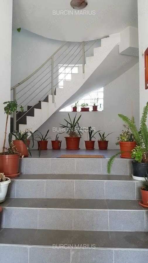 Apartament 4 camere centru DIRECT DE LA PROPRIETAR fara comision - 1