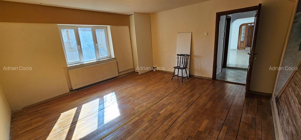 Apartament cu 4 camere semidecomandat în Brașovul Vechi - 6