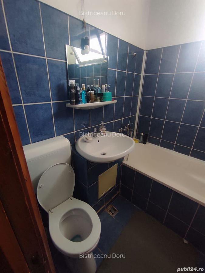 P. fizica vand ap. 2 camere, dec., 58 mp, et. 4 4, acoperit, P. Neam?, str. Aurorei, 51000 euro. - 2