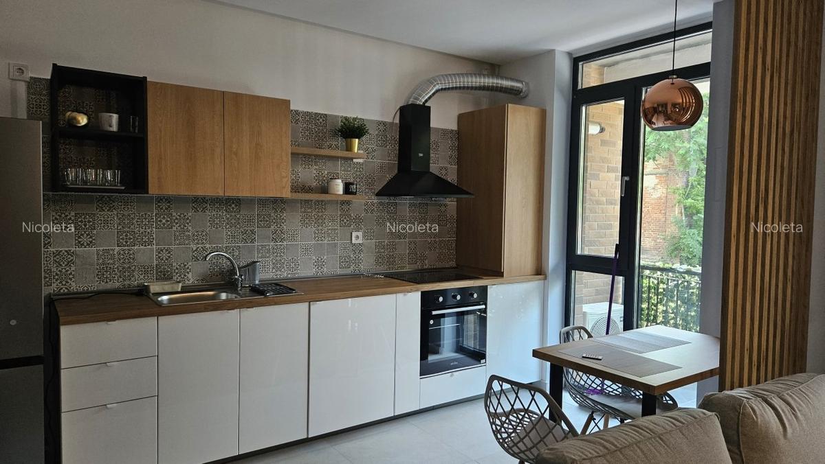 Studio, Timpuri Noi, proprietar, premium - 3