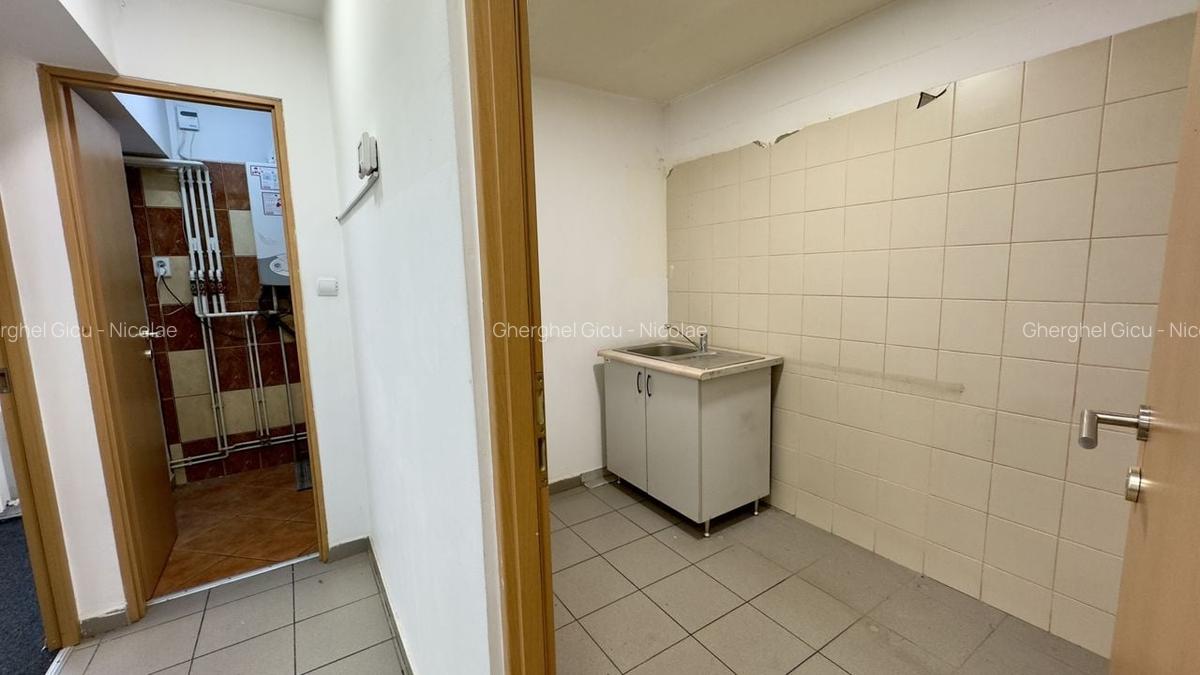 Spațiu Comercial de Închiriat - Complex Comercial Astra, Brașov - 13