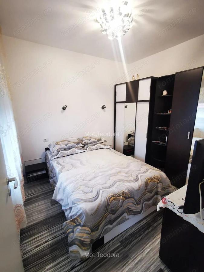 De vanzare apartament 2 camere Complexul Studen?esc - 9