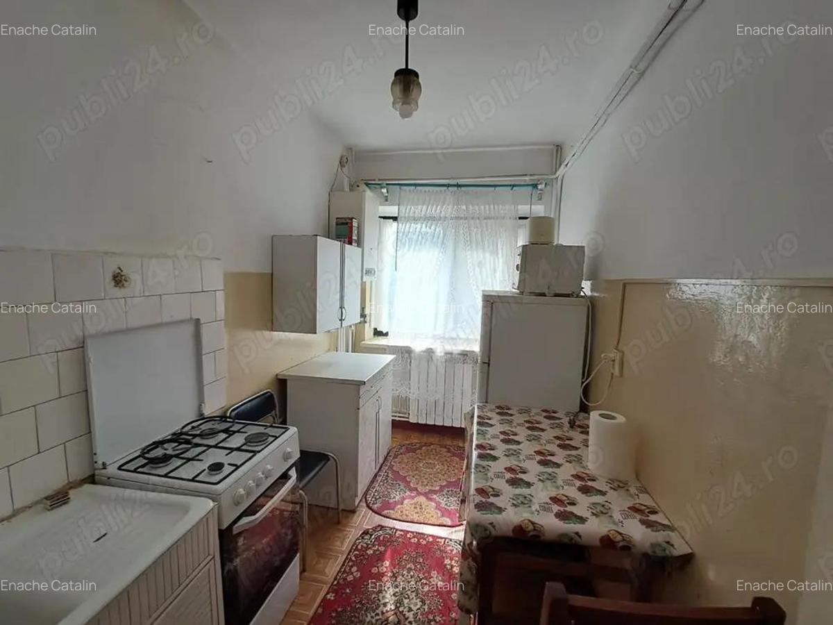 Apartament 2 camere Zona Capela Militara - etaj 2 3 - 53 mp - 6