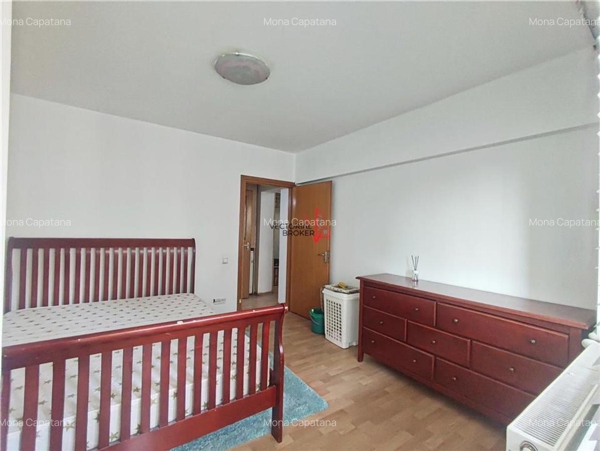 Apartament cu 3 camere decomandat în Tei - 11
