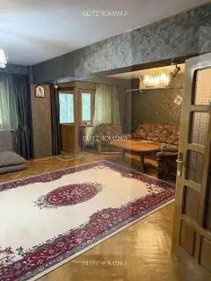 Apartament 3 camere decomandat zona ultracentrala - 1