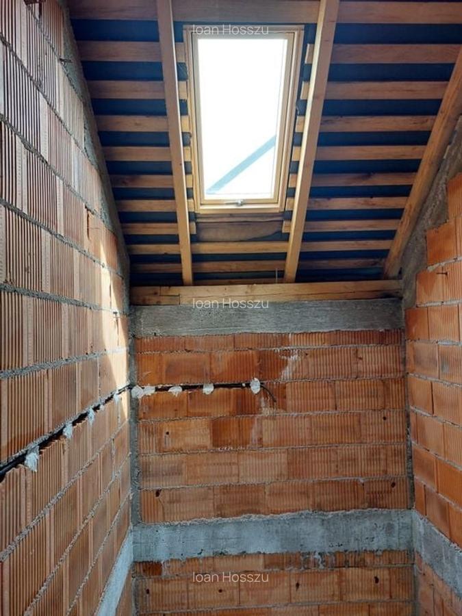 Casă individuală cu 5 camere în Chinteni - 9
