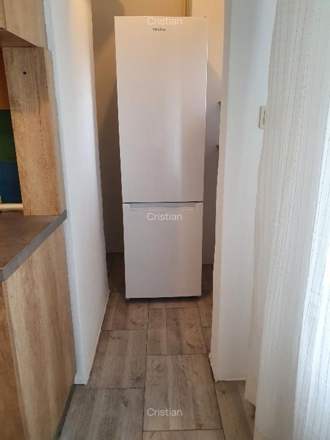 Garsoniera Bulevardul DECEBAL 24, STRADAL - 40 mp, DIRECT PROPRIETAR-COMISION 0% - 10