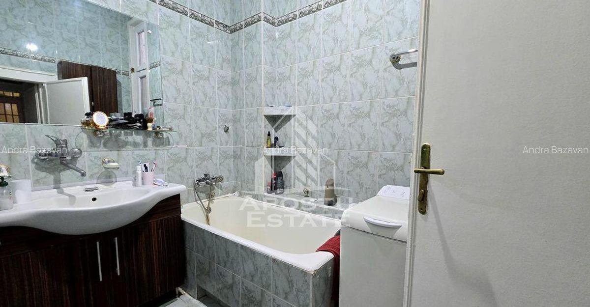 Apartament cu 4 camere, cladire istorica, zona centrala - 14