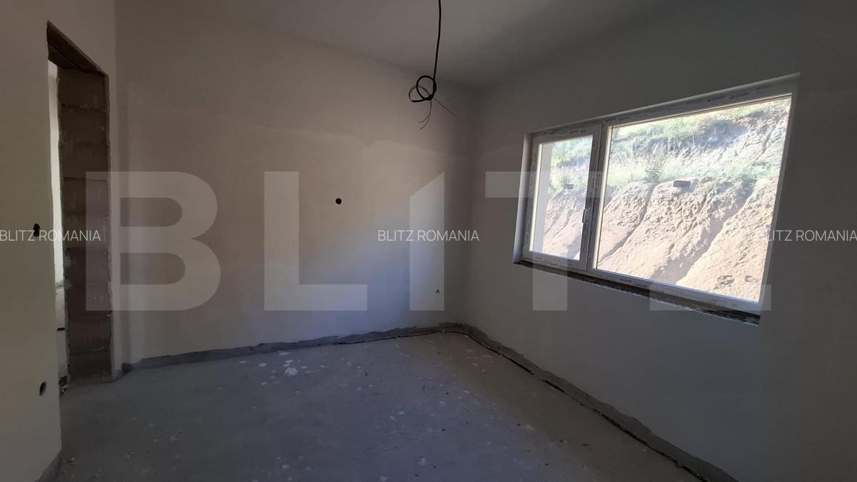 Casa pe un nivel, cu teren 2997 mp, panorama superba,Suceagu - 15