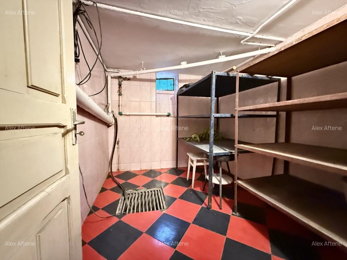 Casa renovata, ideala pentru firma sau locuinta, cu curte, in Crangasi - 12