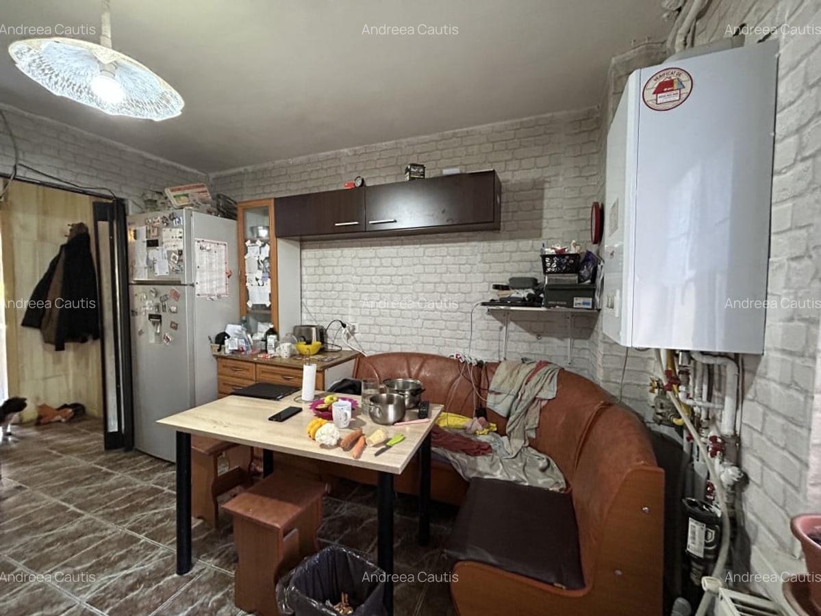 Apartament 4 camere, decomandat, etajul 1, 2 bai, zona Steaua - 9 Apartament 4 camere, decomandat, etajul 1, 2 bai, zona Steaua - 9