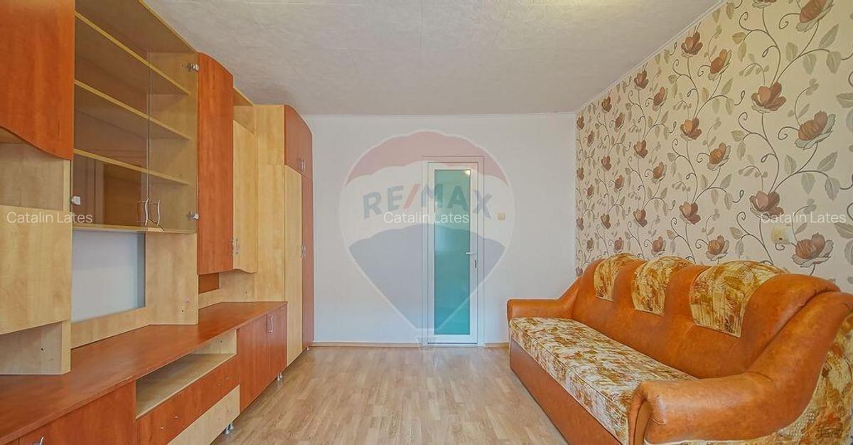 Apartament 2 camere renovat, central, Zona ISR, Ra?nov - 1