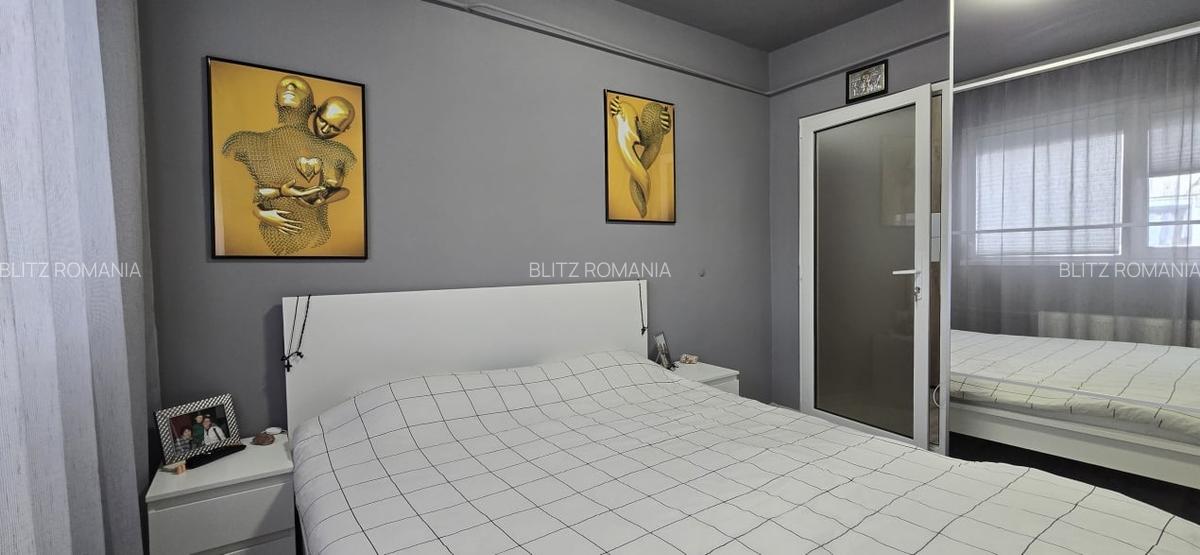 Apartament cu 3 camere, 53 mp, zona Malu Rosu - 3
