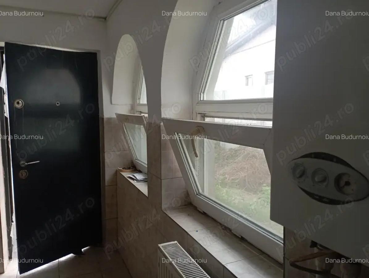 Orasul Calarasi - Vand casa + 1000 mp intravilan - 3