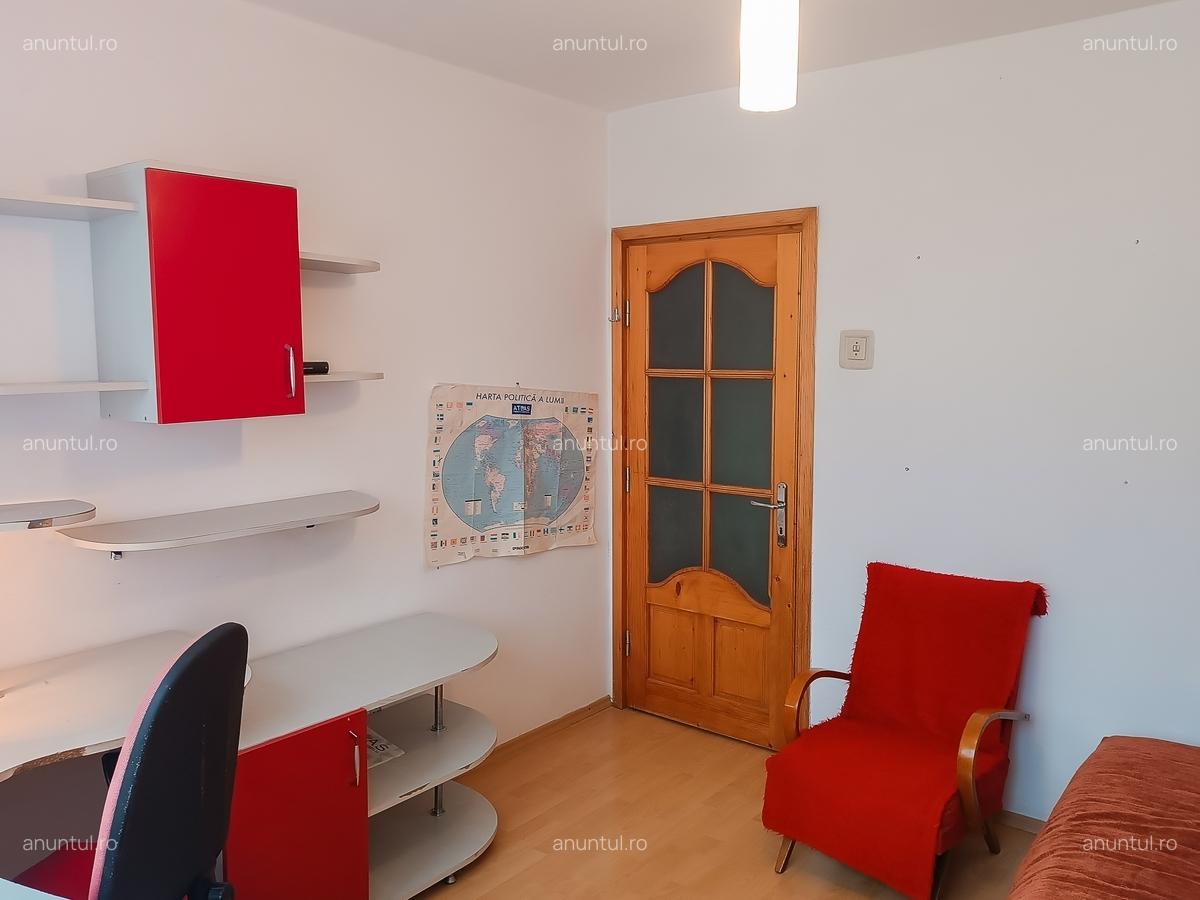 Piata Sud - MegaImage Orizont - 2