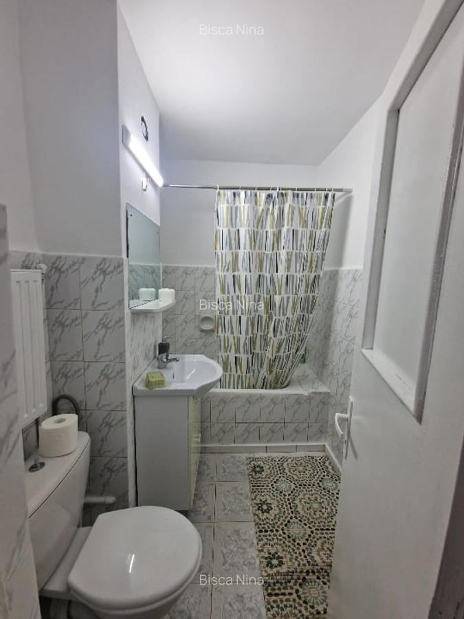 Închiriez apartament 3 camere decomandat, - 10